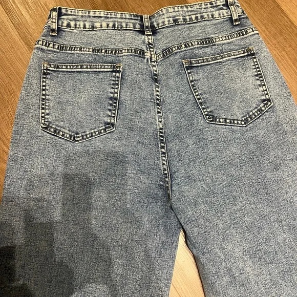 Light Blue Pearl-Embellished Wide-Leg Jeans M - Picture 5 of 5